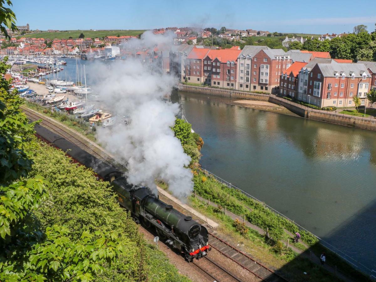Quayside Haven Lägenhet Whitby Exteriör bild